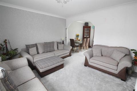 3 bedroom semi-detached house for sale, Parkside Avenue, Newcastle upon Tyne NE7