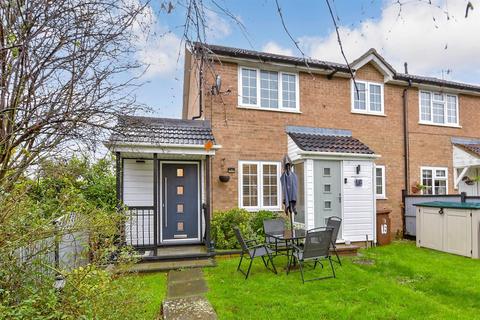 1 bedroom end of terrace house for sale, Rowan Lea, Chatham, Kent