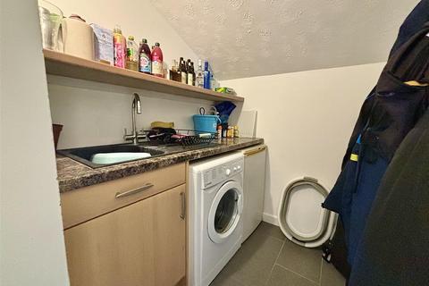16 Abbey Close, Peacehaven, BN10 7SD