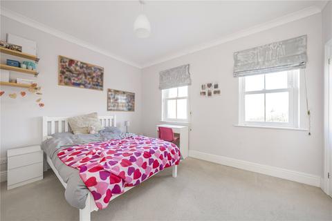 4 bedroom terraced house for sale, Beauchamp Road, Twickenham