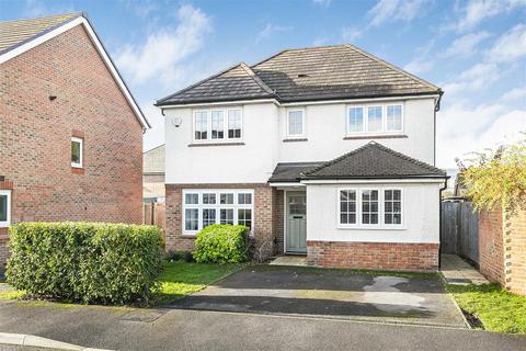 4 bedroom detached house for sale, Messenger Road, Woodley, Reading