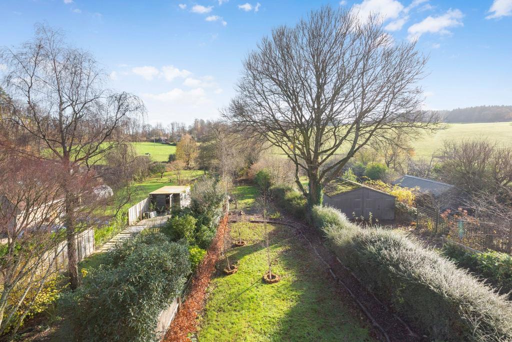 Large Garden &amp; Views