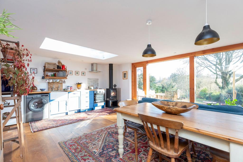 Kitchen/Reception