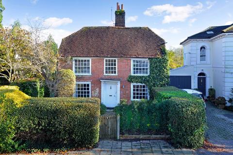 3 bedroom cottage for sale, College Street, Petersfield GU31