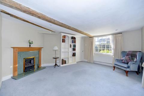 3 bedroom cottage for sale, College Street, Petersfield GU31