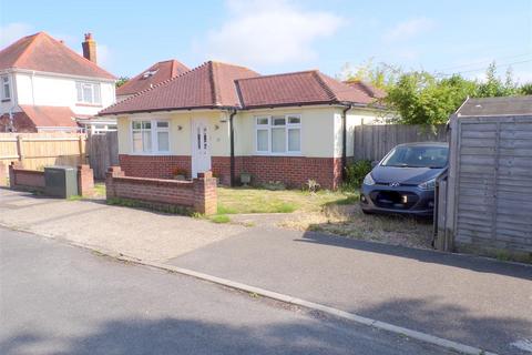 2 bedroom detached bungalow for sale, Harbeck Road, Bournemouth, Dorset