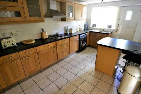 3 bedroom detached house to rent, Wycombe Drive, Manchester M29