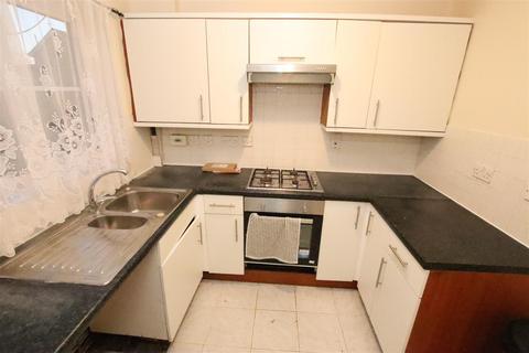 2 bedroom terraced house to rent, Livesey Close, London