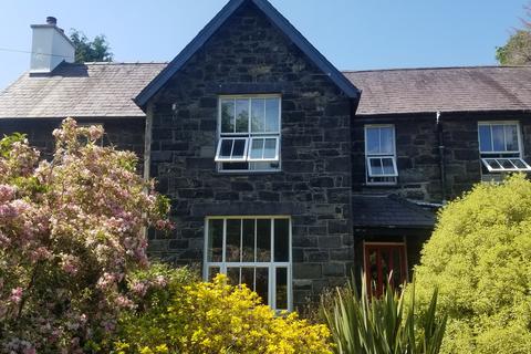 5 bedroom detached house for sale, Capel Coch Road, Llanberis LL55