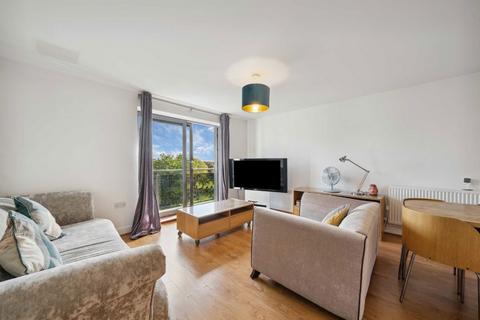 1 bedroom flat for sale, St. Georges Grove, London SW17