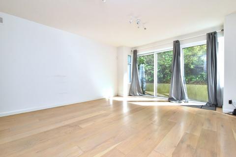 1 bedroom flat for sale, London Road, London, SE23 3TX