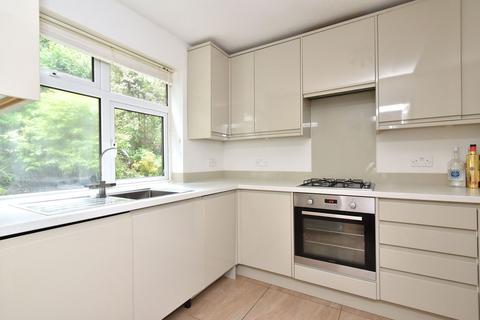 1 bedroom flat for sale, London Road, London, SE23 3TX