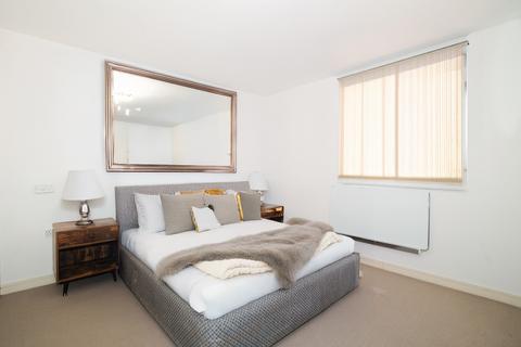 1 bedroom flat for sale, Orchard Road, Richmond TW9