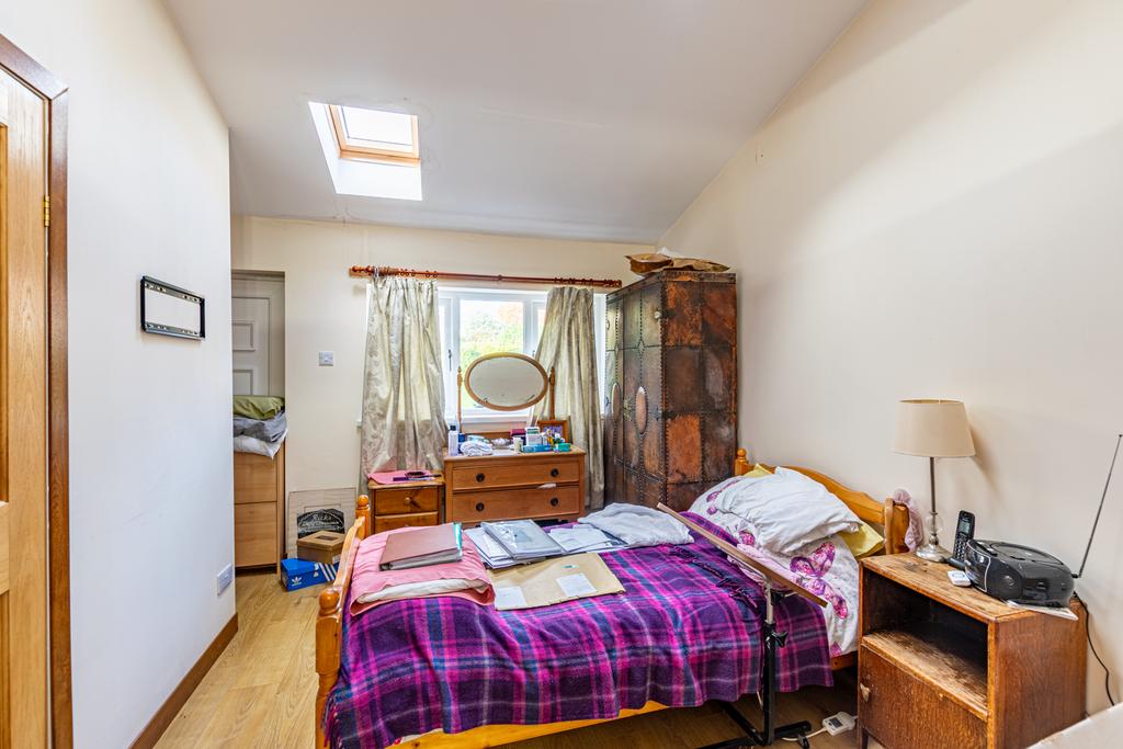 Bedroom4