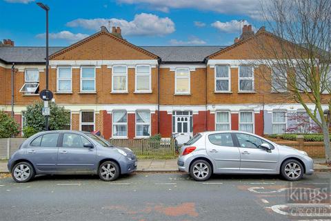 3 bedroom flat for sale, Granville Road, London