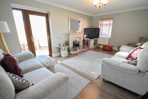 3 bedroom detached house for sale, Moorthorpe Way, Sheffield, S20