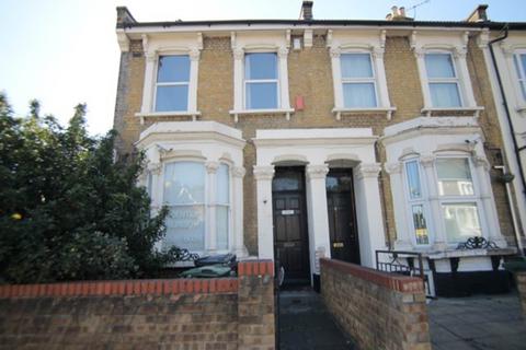 2 bedroom flat to rent, High Road, Leyton, London