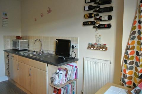 2 bedroom flat to rent, Powderhall Brae, Canonmills, City Centre