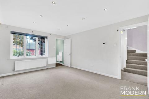 4 Brookside, Walton, Peterborough, PE4 6GL