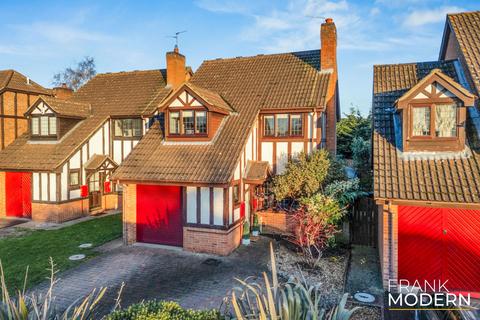 4 Brookside, Walton, Peterborough, PE4 6GL