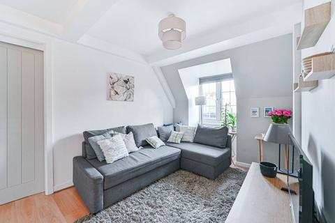 1 bedroom flat for sale, Dog Kennel Hill Estate, East Dulwich, London, SE22