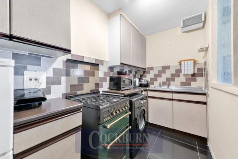 1 bedroom flat for sale, Hainault Street, New Eltham, SE9