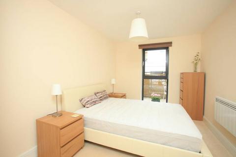 1 bedroom flat to rent, Spa Road, Bermondsey, London, SE16