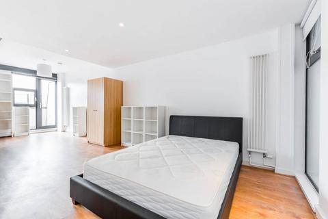 2 bedroom flat for sale, Hallings Wharf, Stratford, London, E15