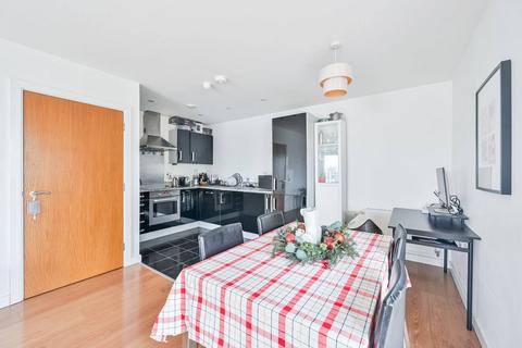 3 bedroom flat for sale, City Peninsula, North Greenwich, London, SE10