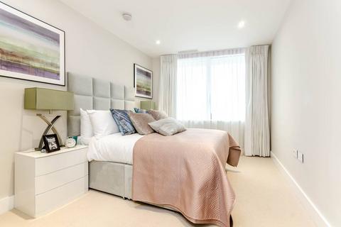 2 bedroom flat to rent, Lombard Road, Battersea, London, SW11