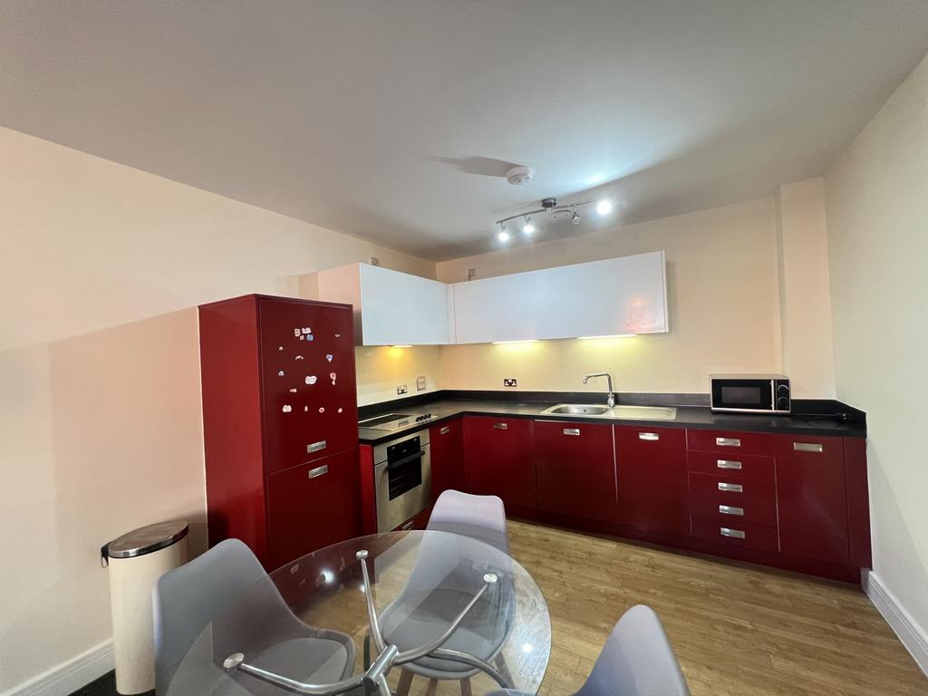 Apartment in West Midlands - View 4