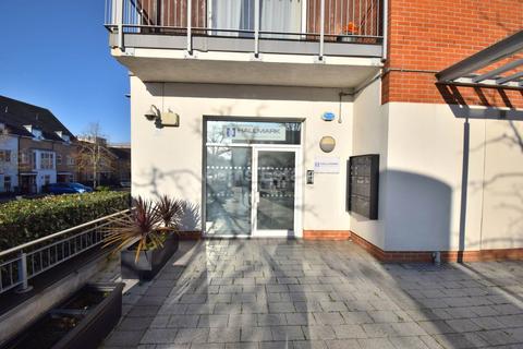 Property to rent, The Piazza, Whale Avenue, Reading