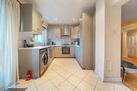 3 bedroom terraced house for sale, Central Avenue, Hayes, Middlesex