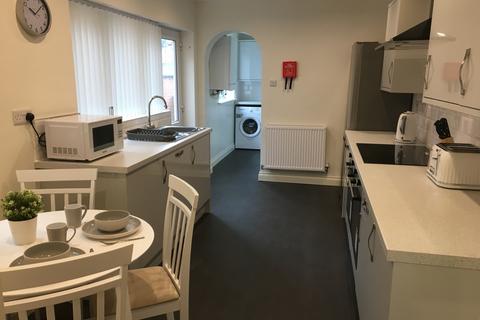 1 bedroom maisonette to rent, Derrington Avenue, Crewe, CW2