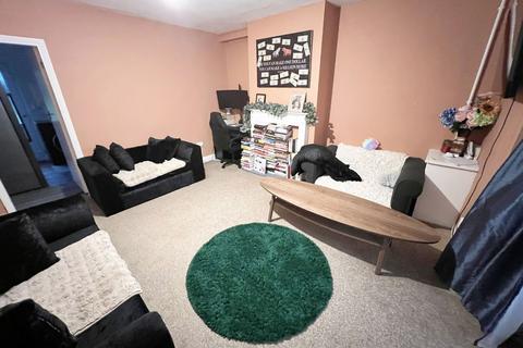 104 Gracemere Crescent, Yardley Wood, Birmingham, B28 0TZ
