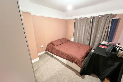 104 Gracemere Crescent, Yardley Wood, Birmingham, B28 0TZ