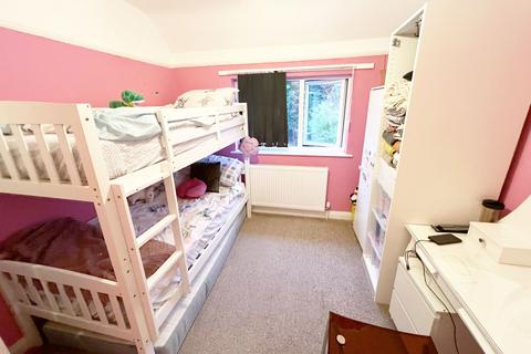 104 Gracemere Crescent, Yardley Wood, Birmingham, B28 0TZ