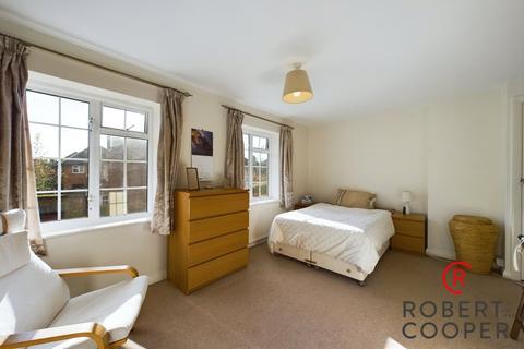 2 bedroom terraced house for sale, The Sigers, Pinner, HA5