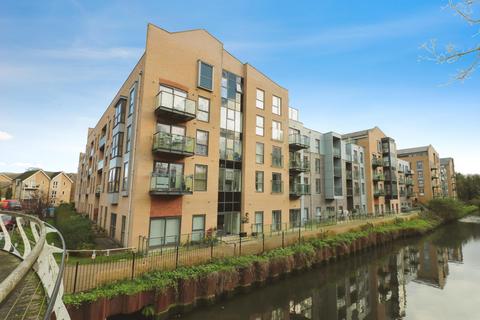 2 bedroom flat to rent, The Embankment, Nash Mills Wharf, Hemel Hempstead, HP3