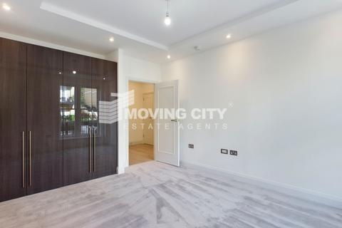 1 bedroom apartment for sale, Atkinson Close, London SW20