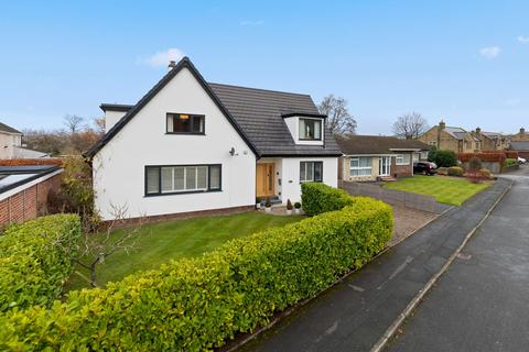 4 bedroom detached house for sale, Wentworth Close, Menston, Ilkley, West Yorkshire, LS29