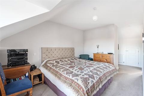 11 Bryan Gardens, Binfield, Bracknell, RG42 4JQ