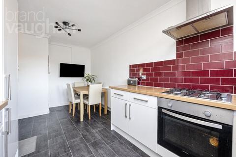 2 bedroom flat for sale, Balmoral Court, 231-237, Nevill Road, Hove, East Sussex, BN3