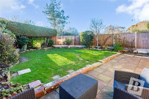 3 bedroom semi-detached house for sale, Menzies Avenue, Basildon, Essex, SS15