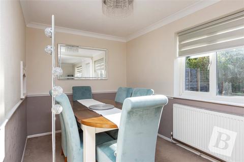 3 bedroom semi-detached house for sale, Menzies Avenue, Basildon, Essex, SS15