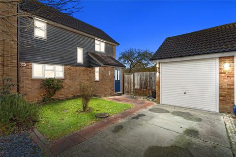 3 bedroom semi-detached house for sale, Menzies Avenue, Basildon, Essex, SS15