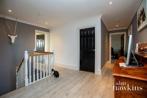 1 Brooklands, Royal Wootton Bassett, Swindon, SN4 7SE