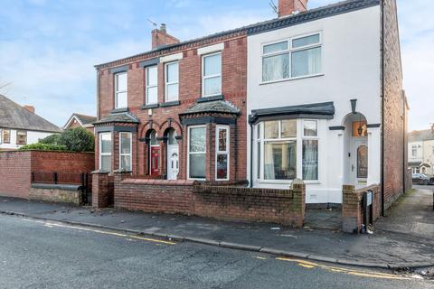 3 bedroom end of terrace house for sale, Market Street, Newton-Le-Willows, WA12