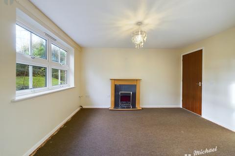 1 bedroom flat for sale, Hanover Court, Croft Road, Aylesbury, Buckinghamshire