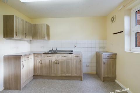 1 bedroom flat for sale, Hanover Court, Croft Road, Aylesbury, Buckinghamshire